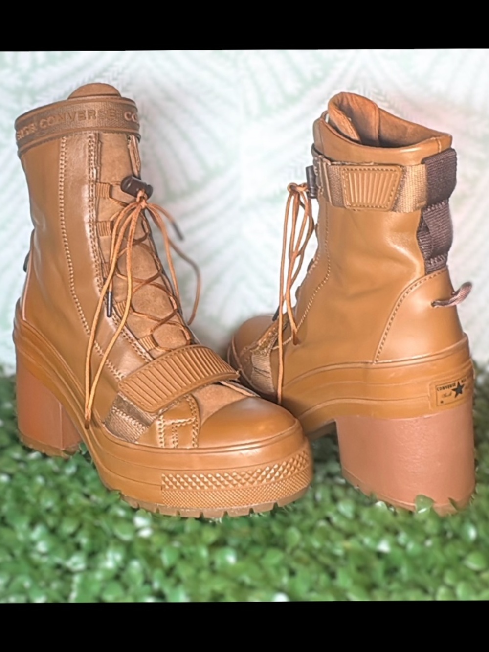Converse Chuck Taylor All Star GR82 Clove Brown Leather Platform Boot - Size 8
